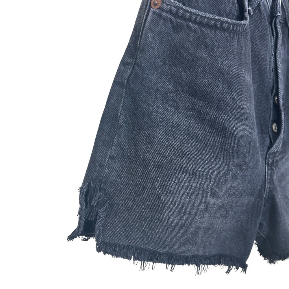 Agolde - Women’s ‘Dee’ High-Rise, Distressed, Frayed Shorts - Black, Size 25 - Picture 12 of 13